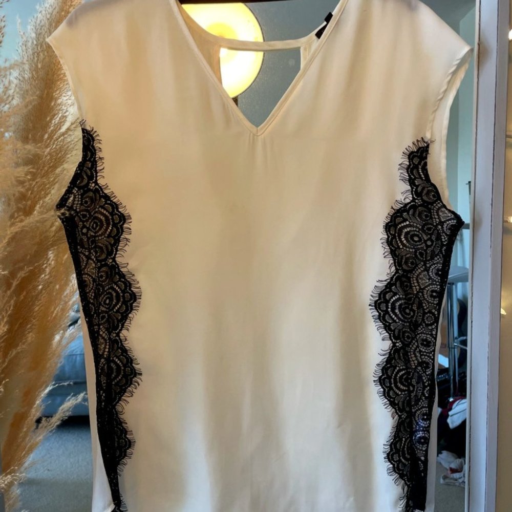 Blouse with black lace sides